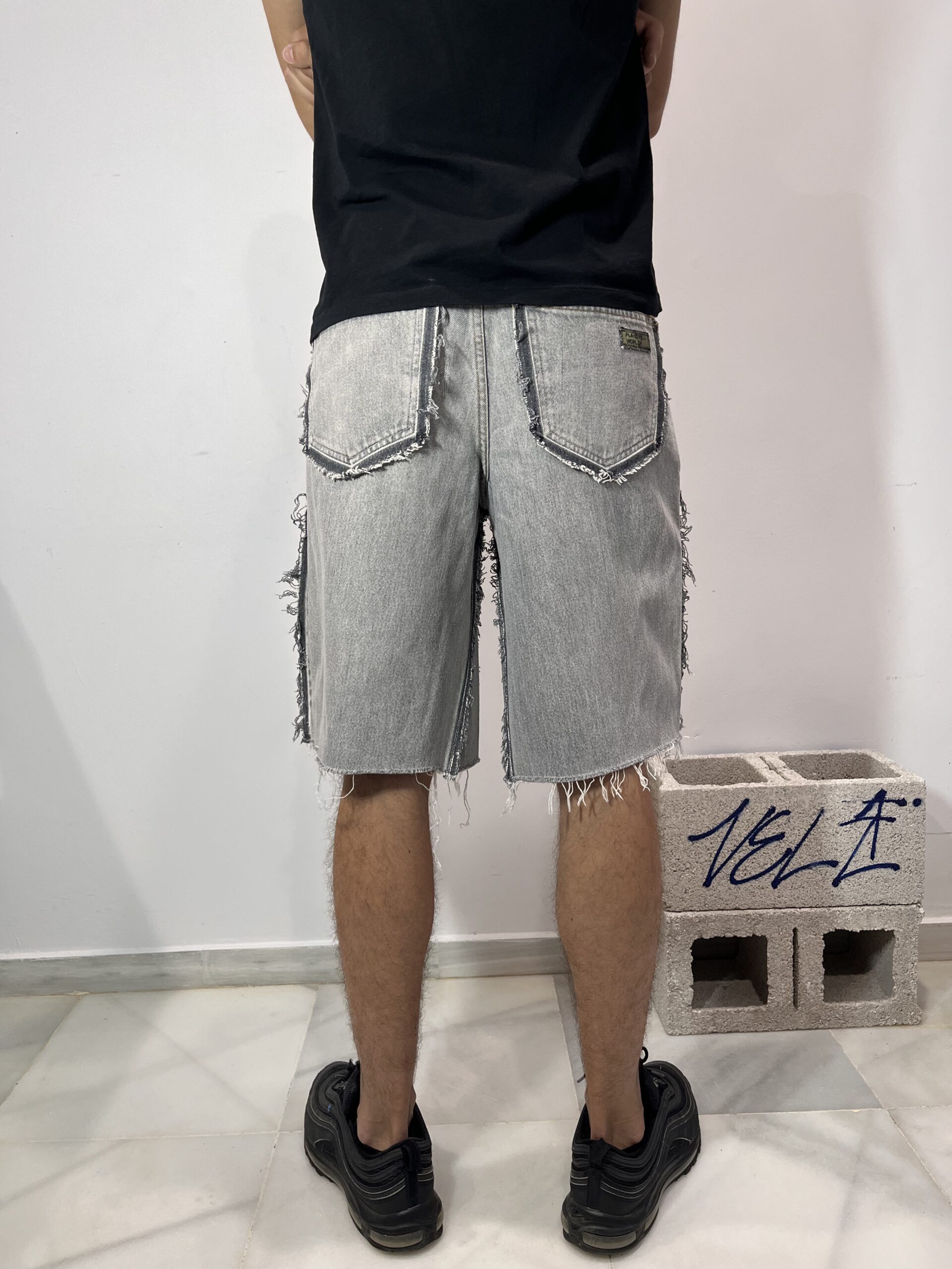 DESILACHAO WASHED GREY JORTS - Imagen 2