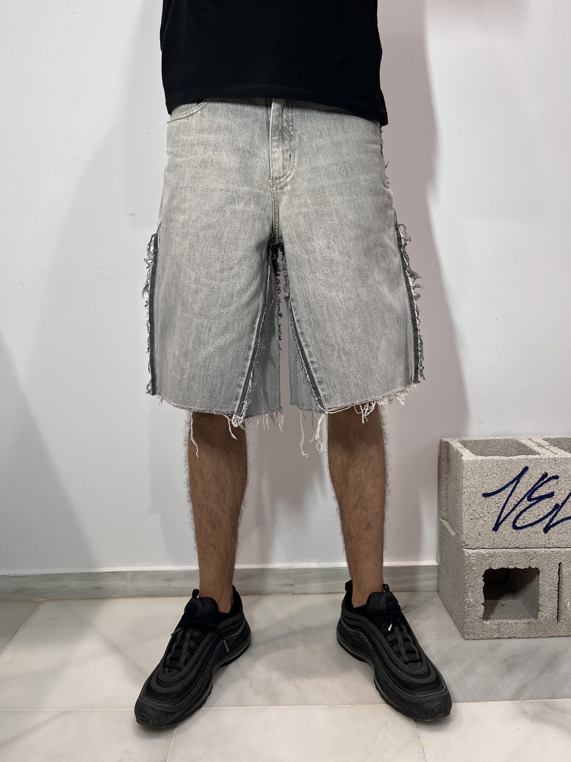 DESILACHAO WASHED GREY JORTS - Imagen 5